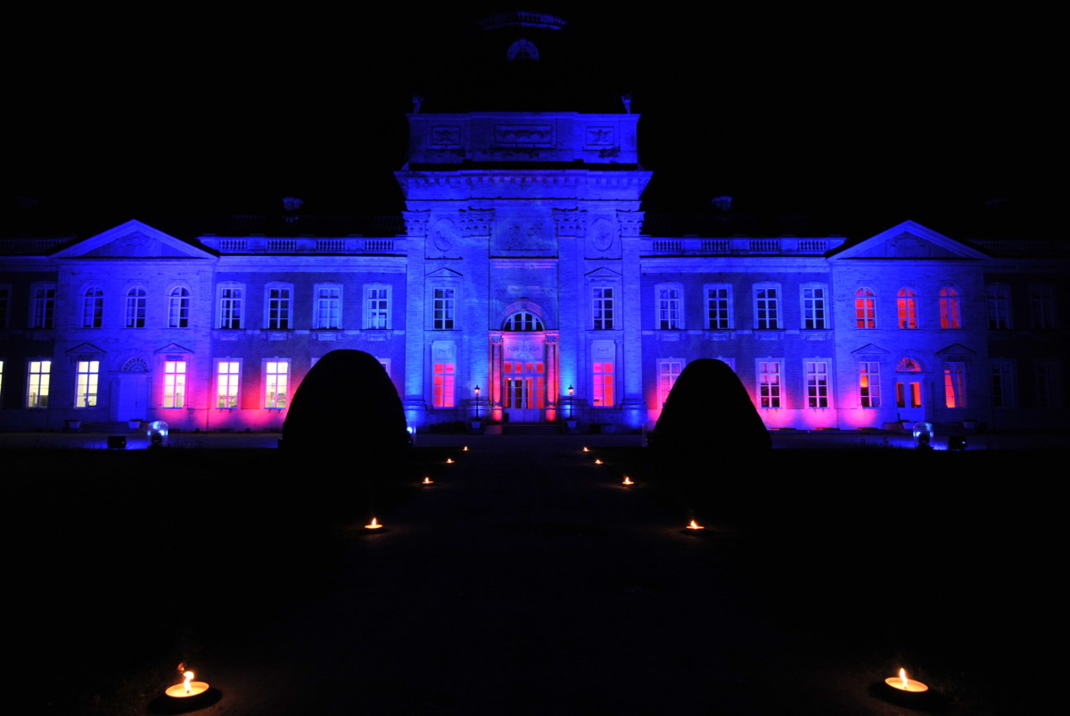 Château d'Hélécine de nuit